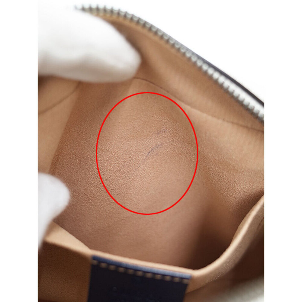 GUCCI GG Marmont Quilted Shoulder Bag - Picture 4 of 9